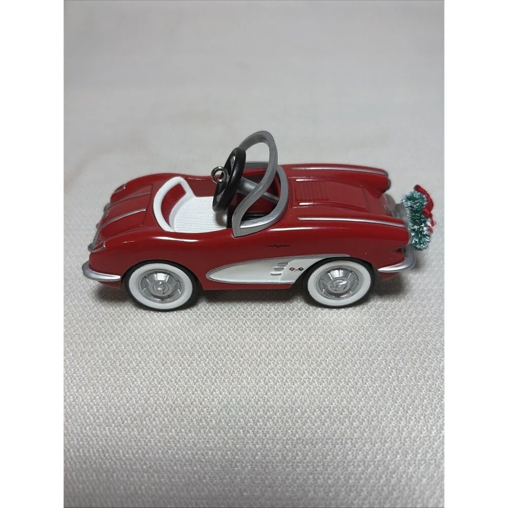 NIB VTG Hallmark Keepsake 1958 CUSTOM CORVETTE 2001 Club Ed. Ornament